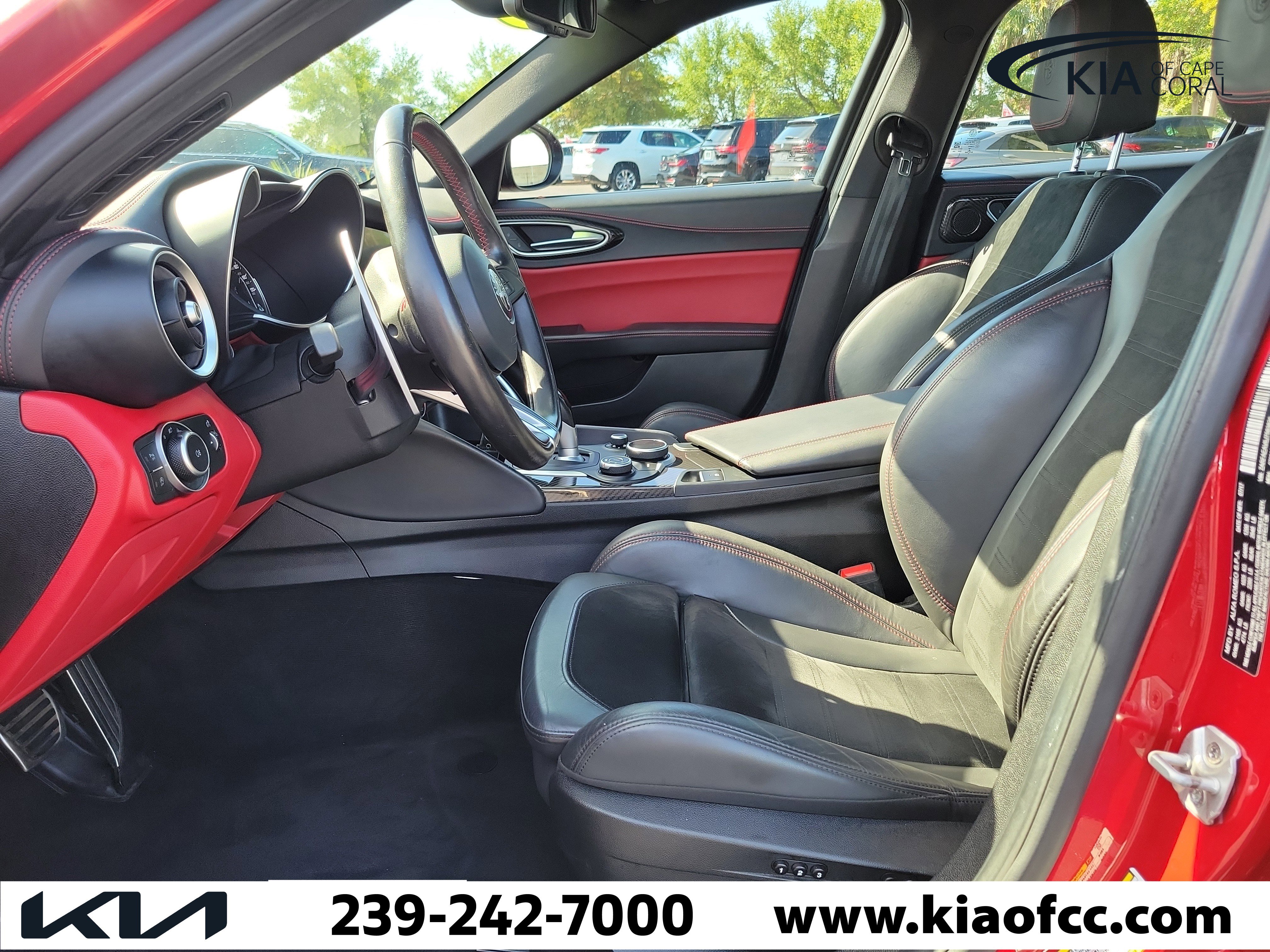 Used 2018 Alfa Romeo Giulia Quadrifoglio image 21