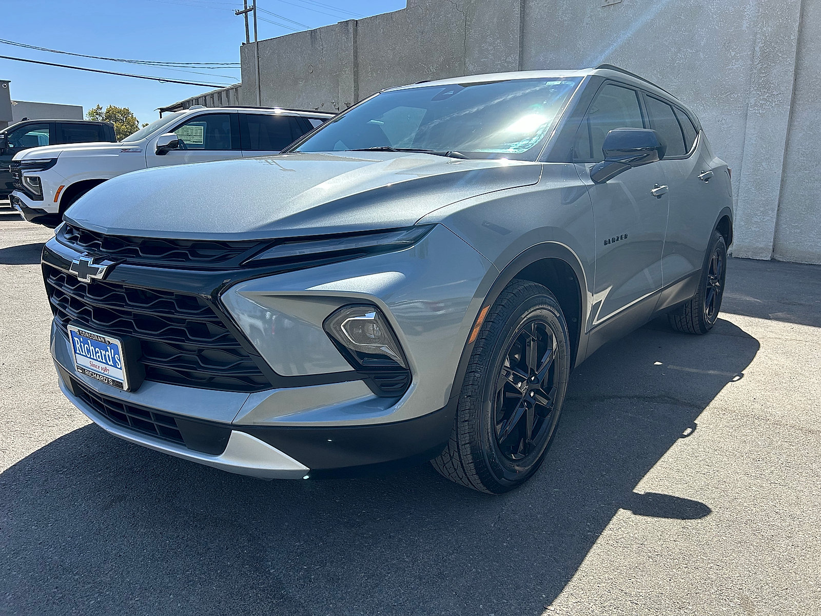 Used 2023 Chevrolet Blazer LT w/ Midnight/Sport Edition FWD image 7