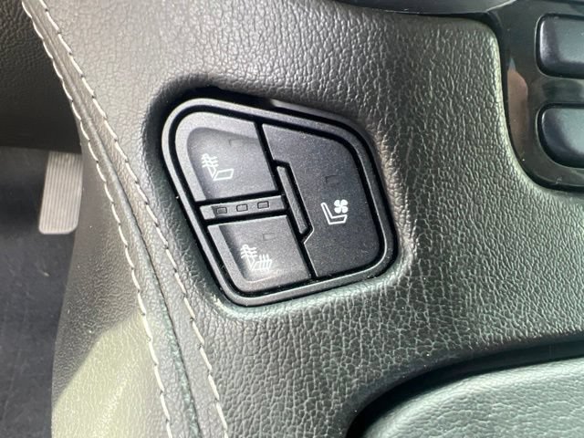 Used 2020 Chevrolet Tahoe Premier w/ Premier Plus Edition AWD/4WD image 18