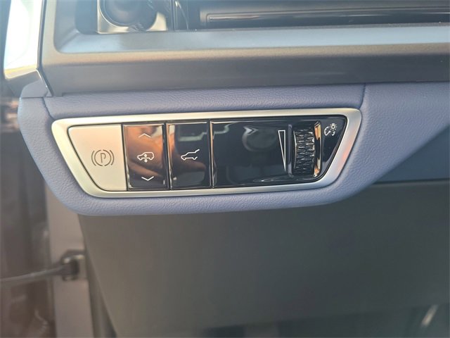 New 2026 Cadillac Vistiq Premium Luxury image 18