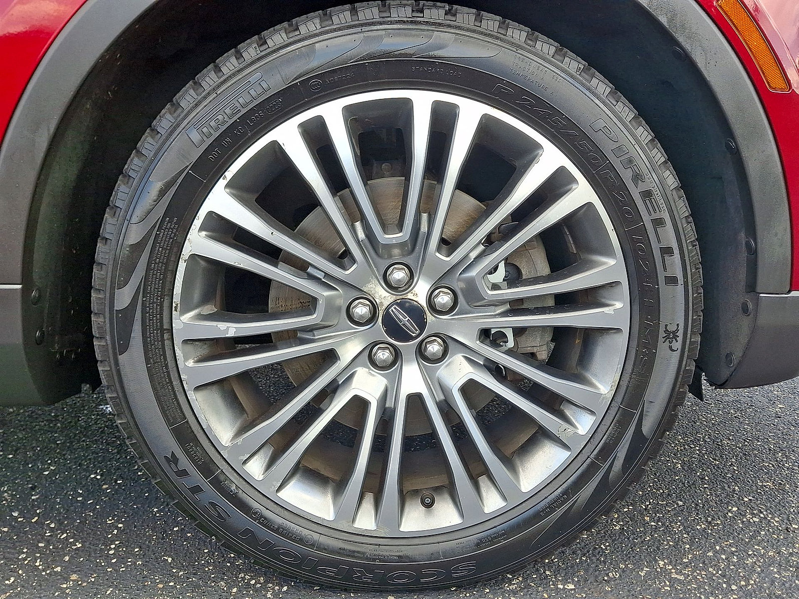 Used 2016 Lincoln MKX Reserve w/ Climate Package AWD/4WD image 27