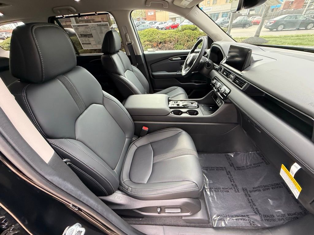 Used 2025 Honda Pilot EX-L image 43