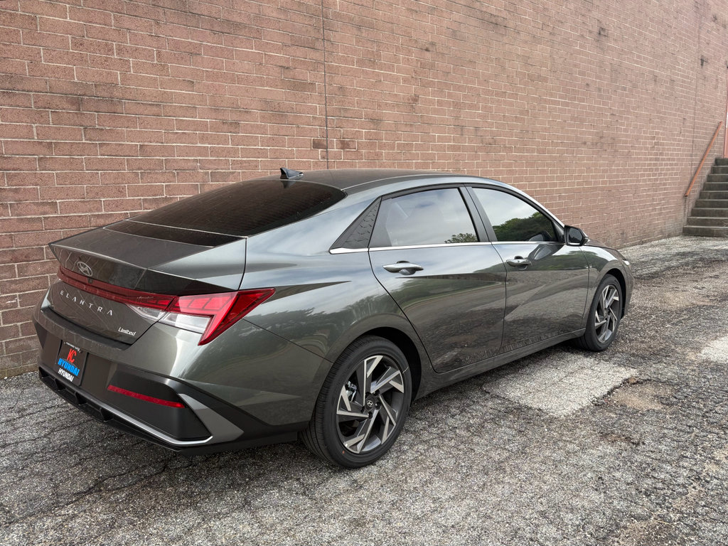 New 2026 Hyundai Elantra Limited FWD image 5