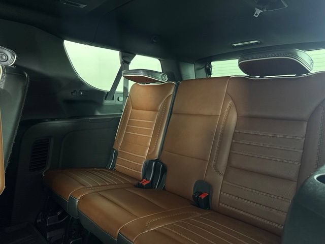 Used 2023 GMC Yukon XL Denali Ultimate w/ LPO, Floor Liner Package AWD/4WD image 33