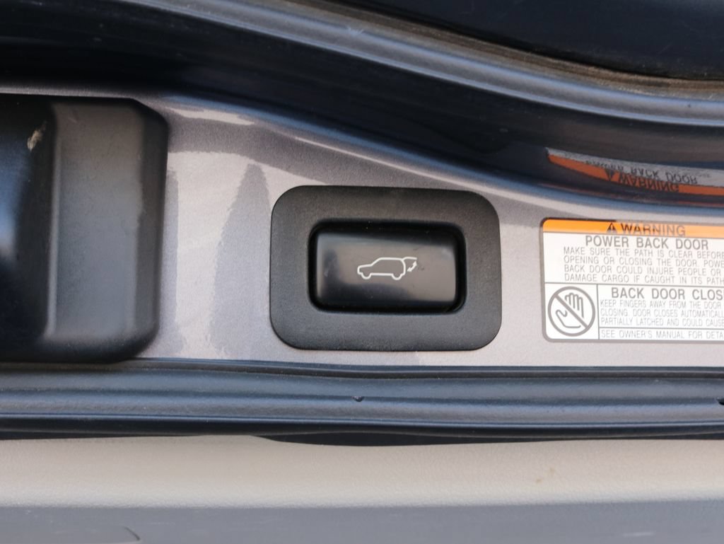 Used 2017 Lexus LX 570 4WD w/ Luxury Package image 38