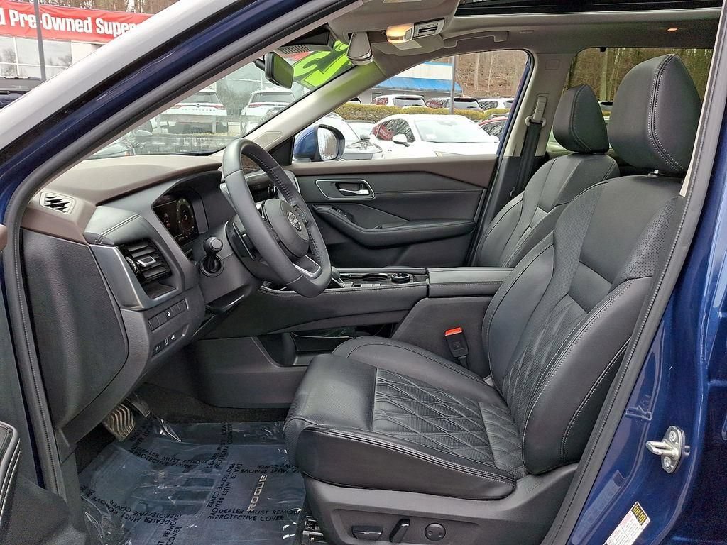 Certified 2023 Nissan Rogue Platinum AWD/4WD image 16