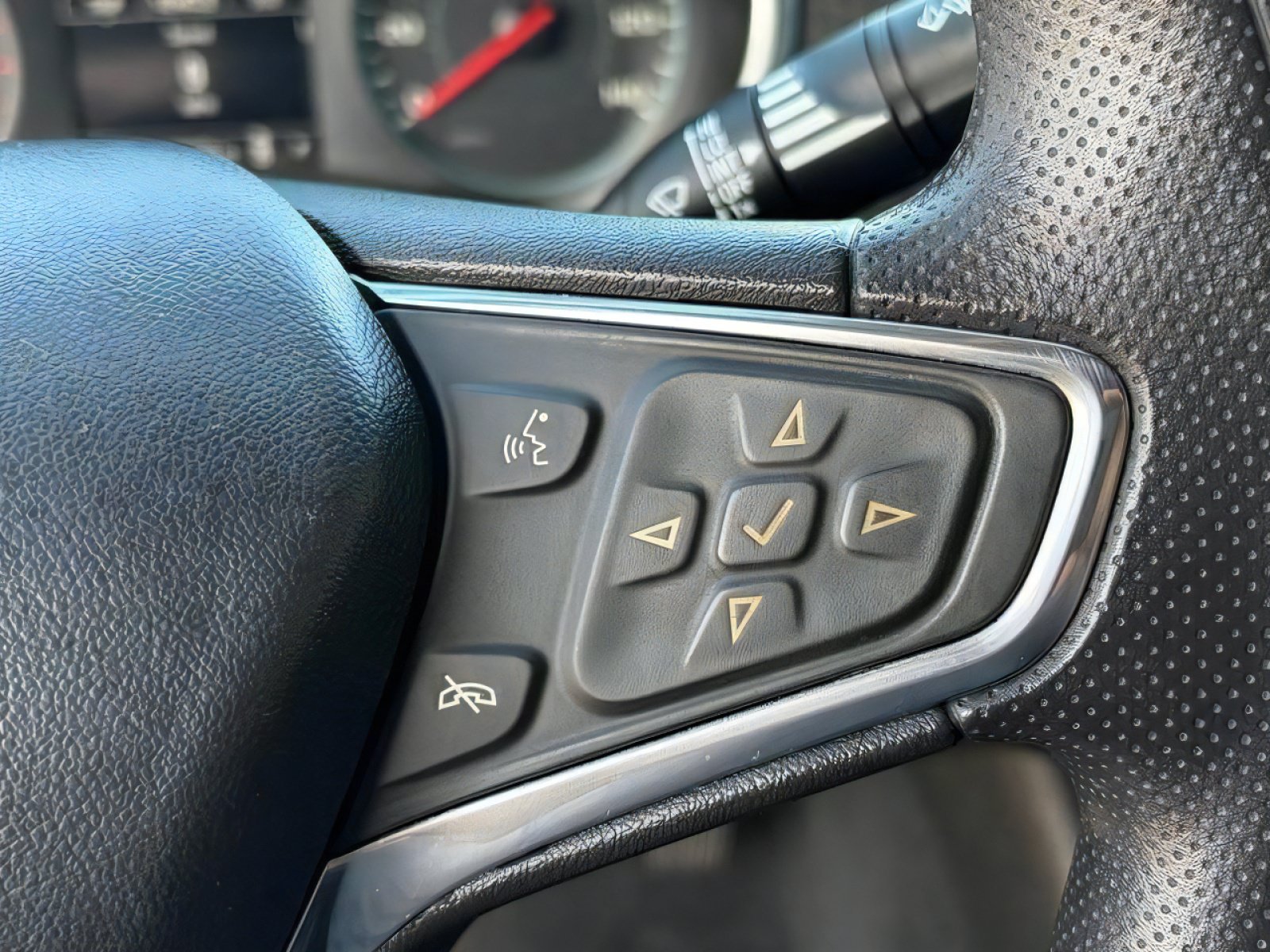 Used 2020 Chevrolet Malibu LT FWD image 22
