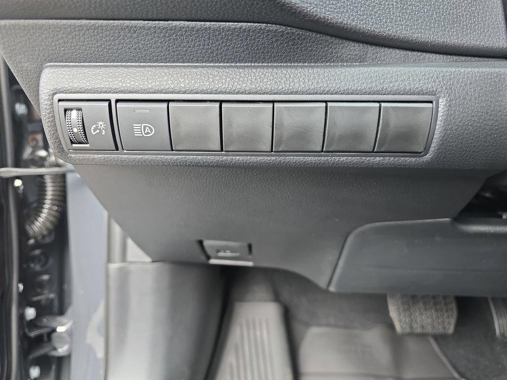 Used 2026 Toyota Corolla XSE FWD image 27