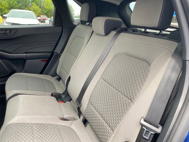 Used 2022 Ford Escape SE image 17