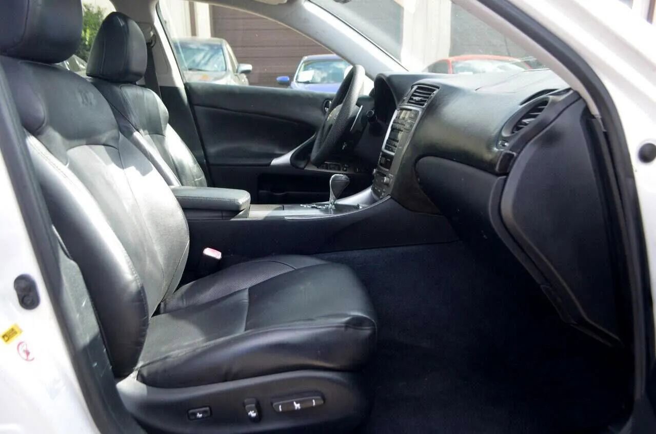Used 2008 Lexus IS 250 image 31