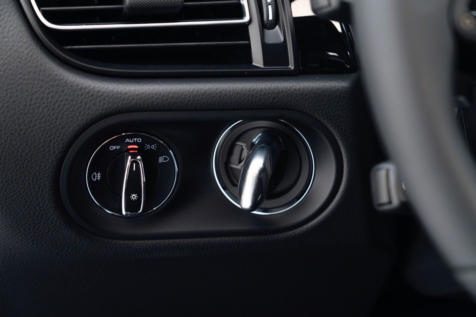 New 2026 Porsche Macan S image 31