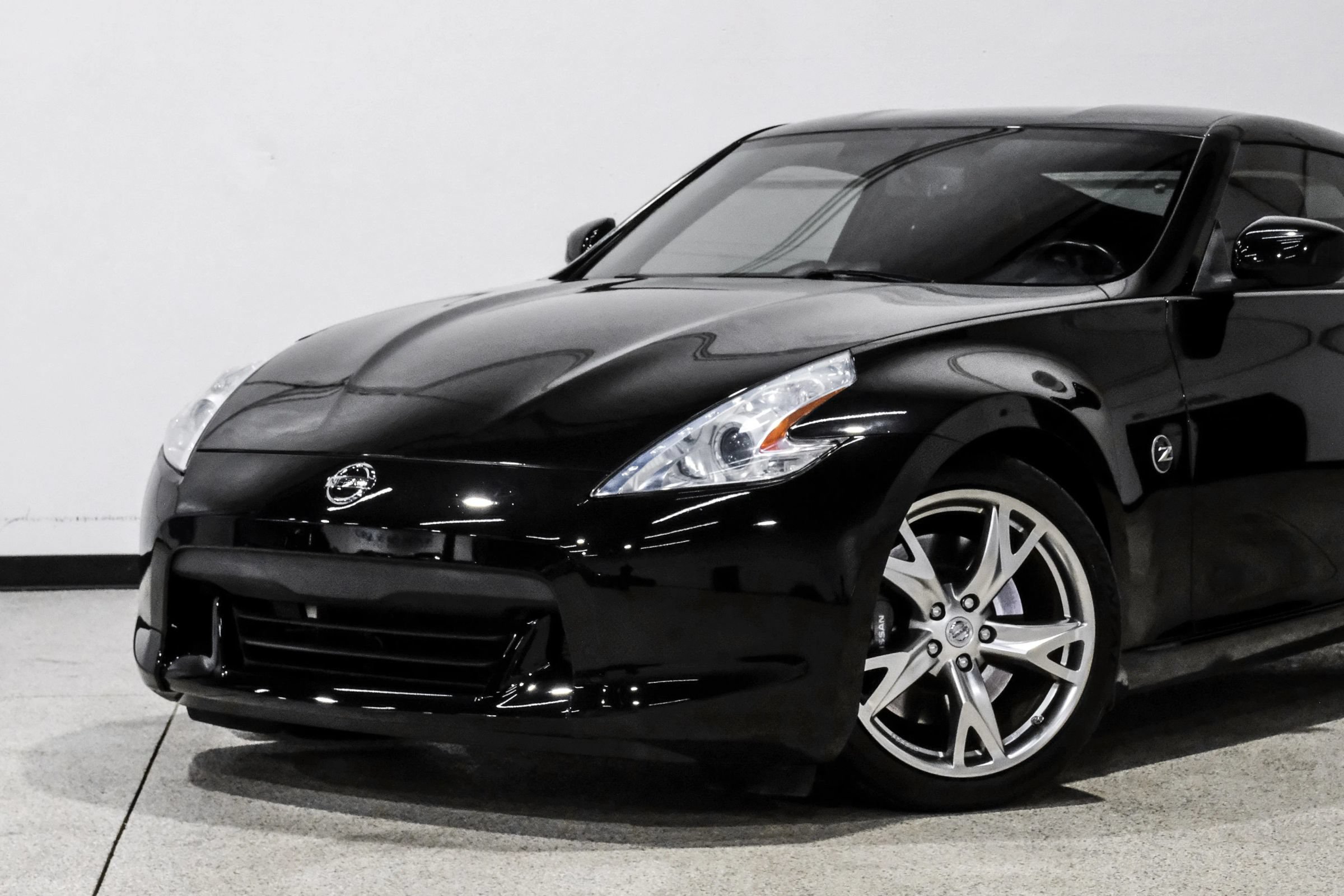 Used 2012 Nissan 370Z Touring w/ Sport Pkg RWD image 11