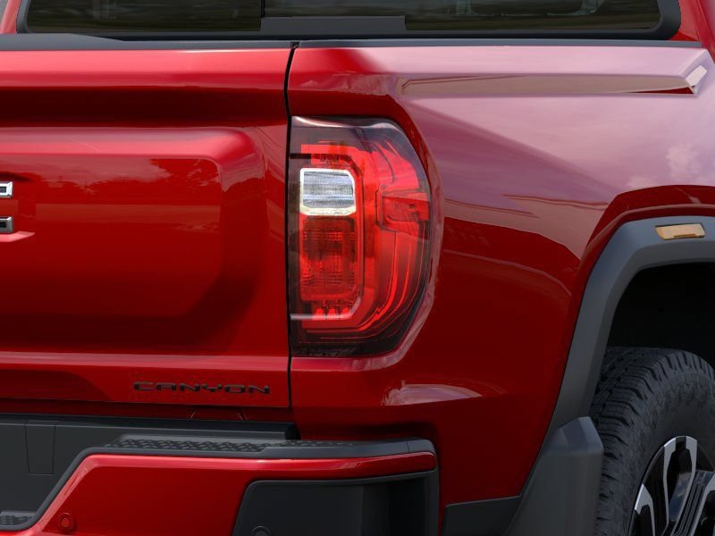New 2026 GMC Canyon Denali w/ LPO, Black Badging Package AWD/4WD image 11