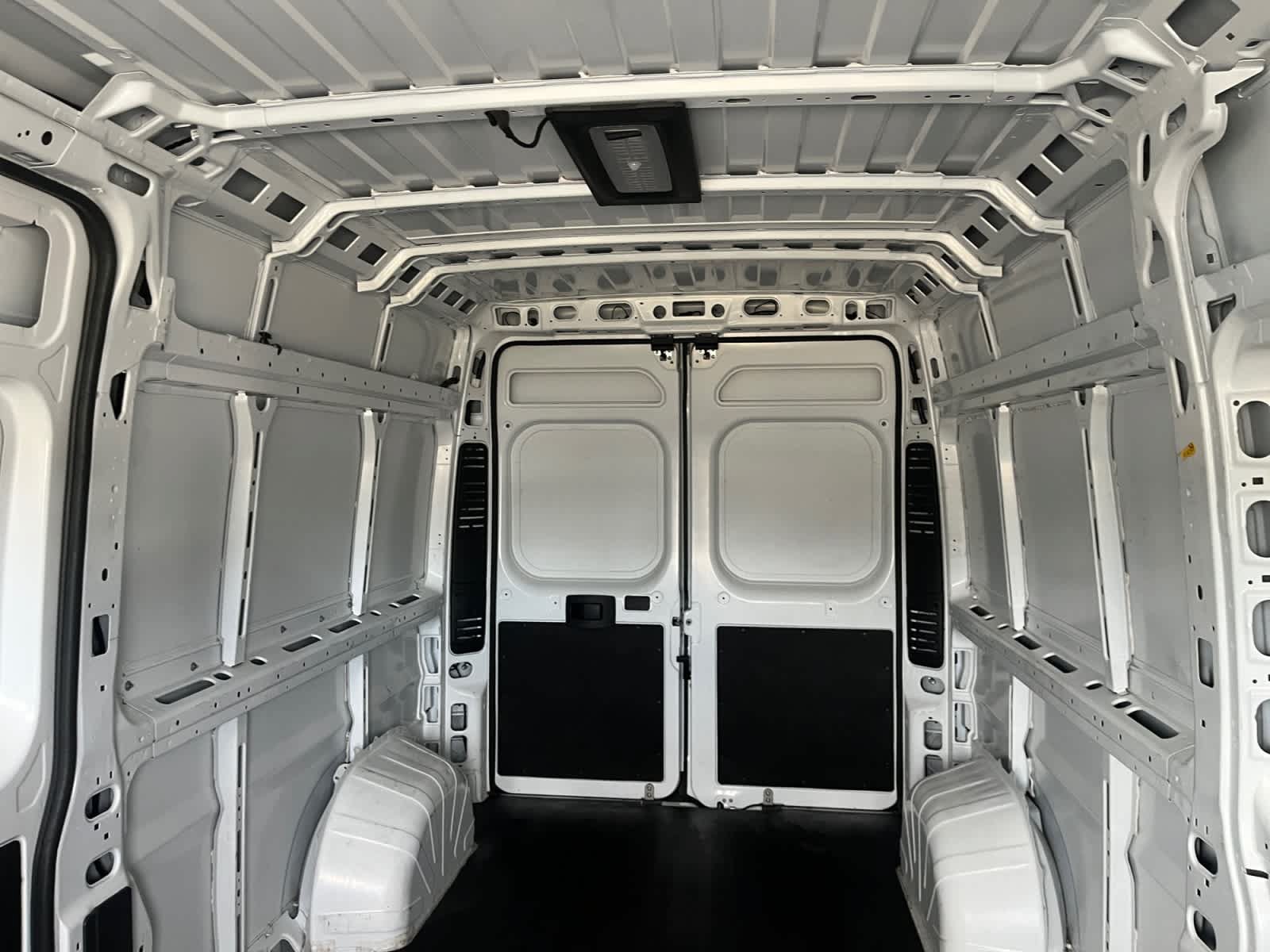 Used 2025 RAM ProMaster 2500 w/ Convenience Group FWD image 27