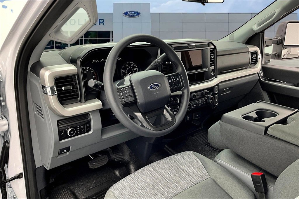 New 2026 Ford F350 XLT image 7