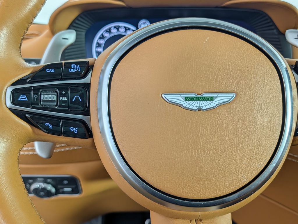 Used 2021 Aston Martin DBX AWD/4WD image 37