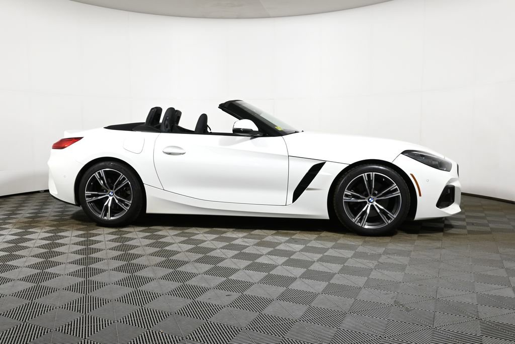 Certified 2024 BMW Z4 sDrive30i w/ Premium Package image 16