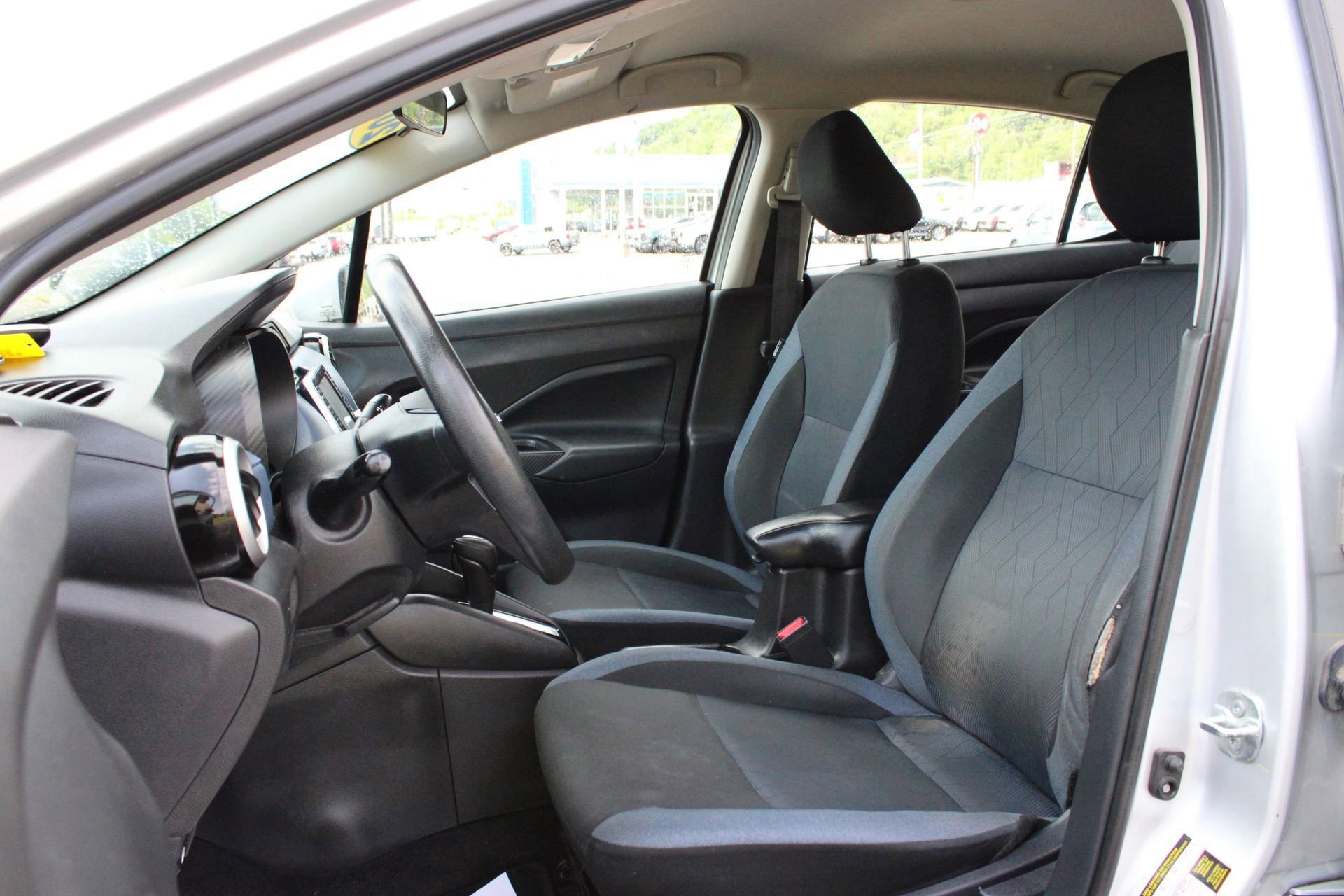 Used 2023 Nissan Versa SV w/ Trunk Package FWD image 15