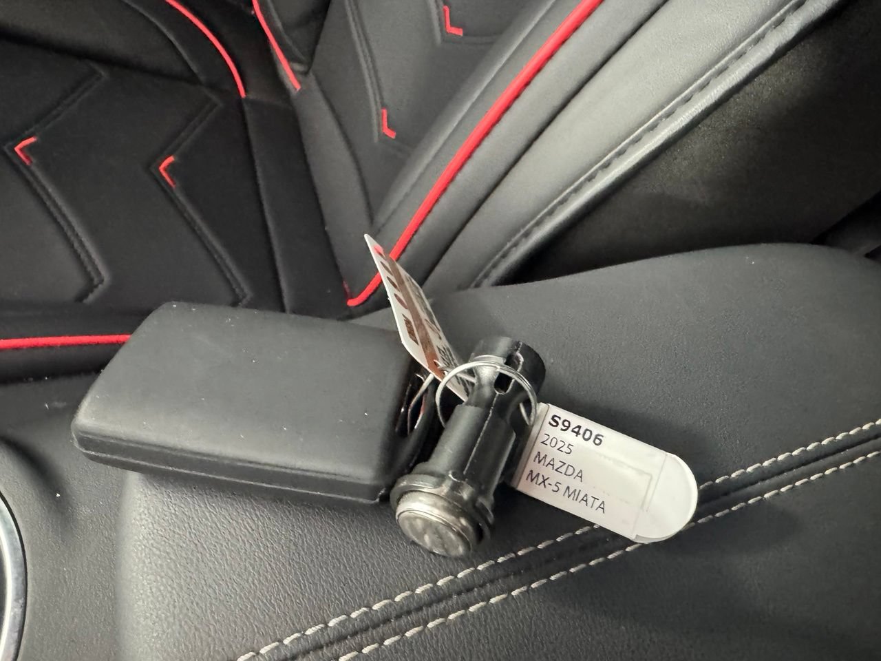 Used 2025 Ford Mustang GT Premium RWD image 3