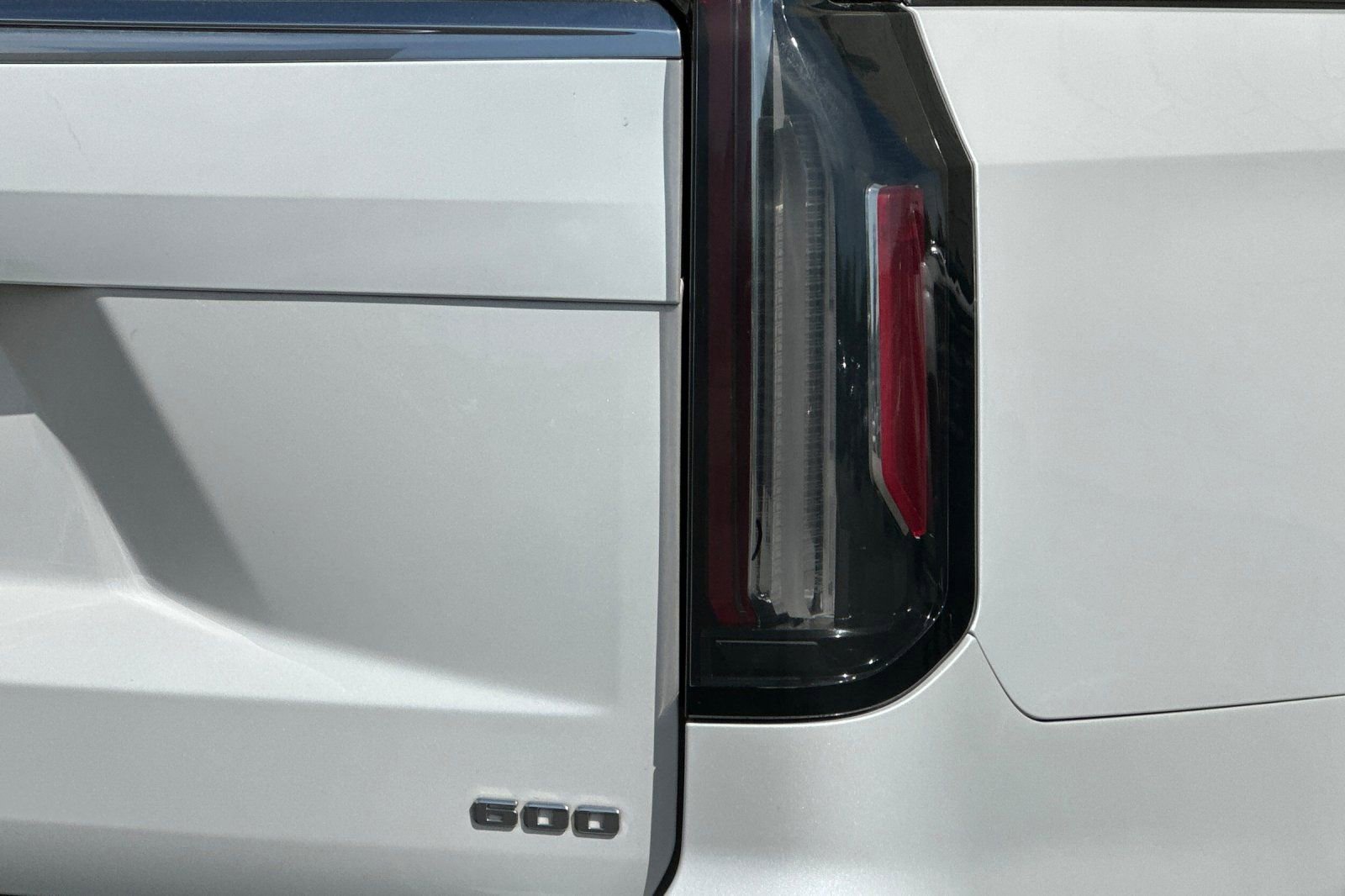 Certified 2021 Cadillac Escalade ESV Premium Luxury w/ Driver Assist Tech Package AWD/4WD image 36