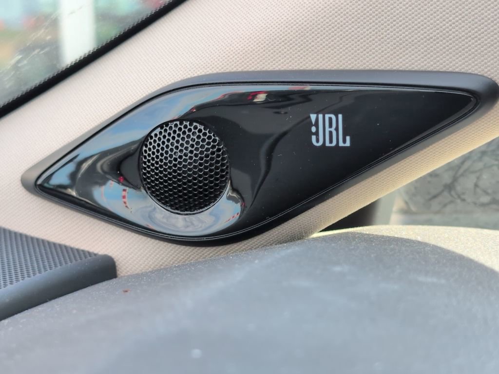 Used 2019 Toyota Avalon Limited w/ Advanced Safety Package image 19