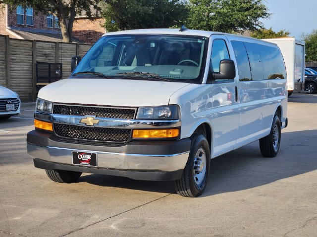 Used 2025 Chevrolet Express 3500 LT w/ LT Preferred Equipment Group RWD image 11