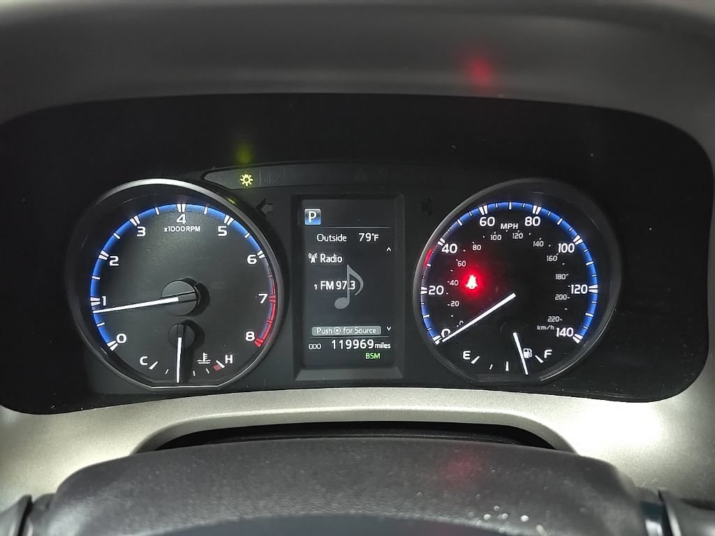 Used 2018 Toyota RAV4 XLE w/ Plus Extra Value Package AWD/4WD image 22