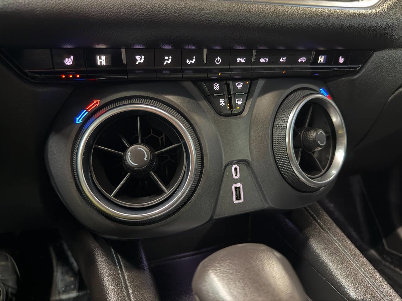 Used 2022 Chevrolet Blazer LT w/ Sound & Technology Package FWD image 47