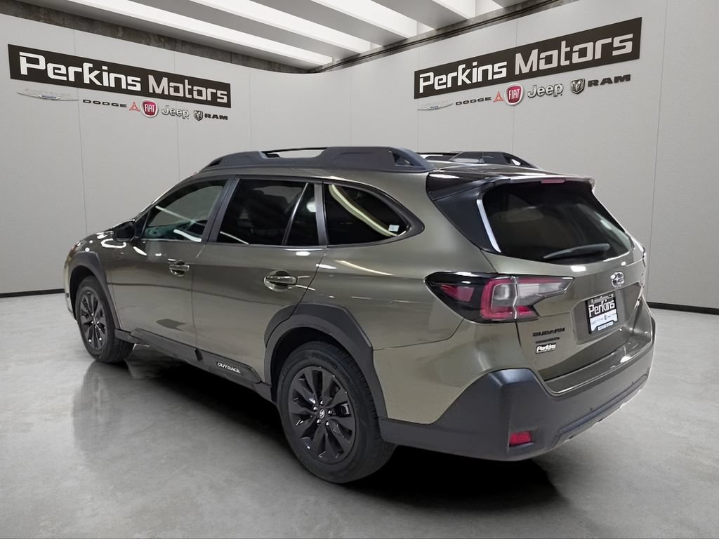 Used 2025 Subaru Outback Onyx Edition AWD/4WD image 3