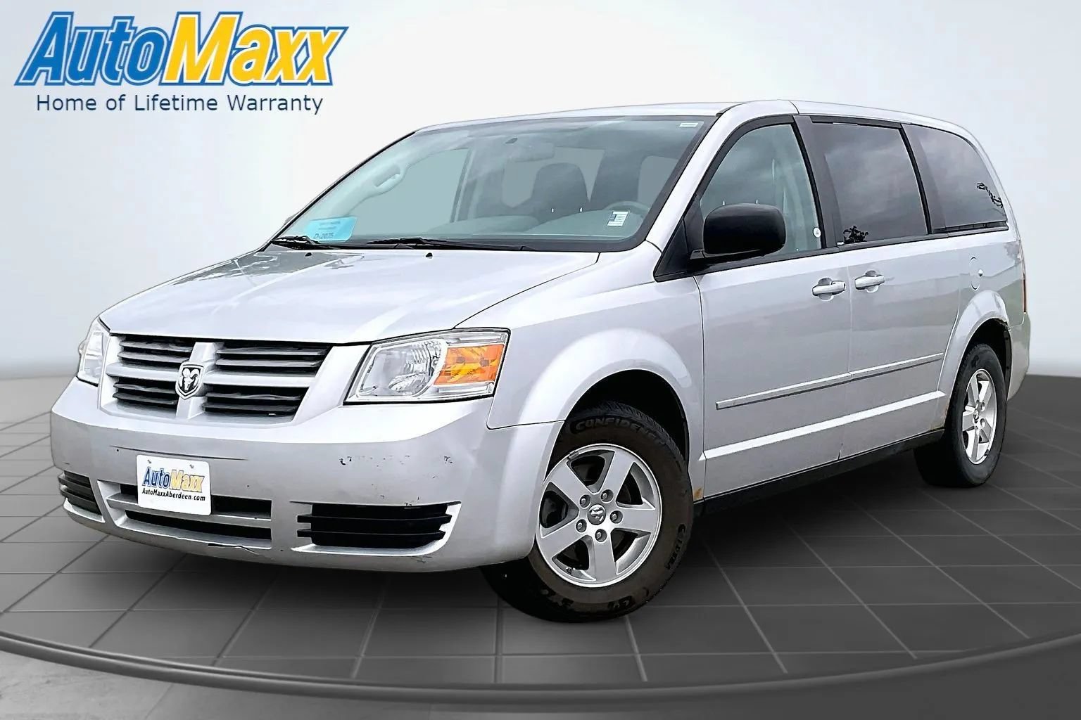 Used 2010 Dodge Grand Caravan SE FWD image 1