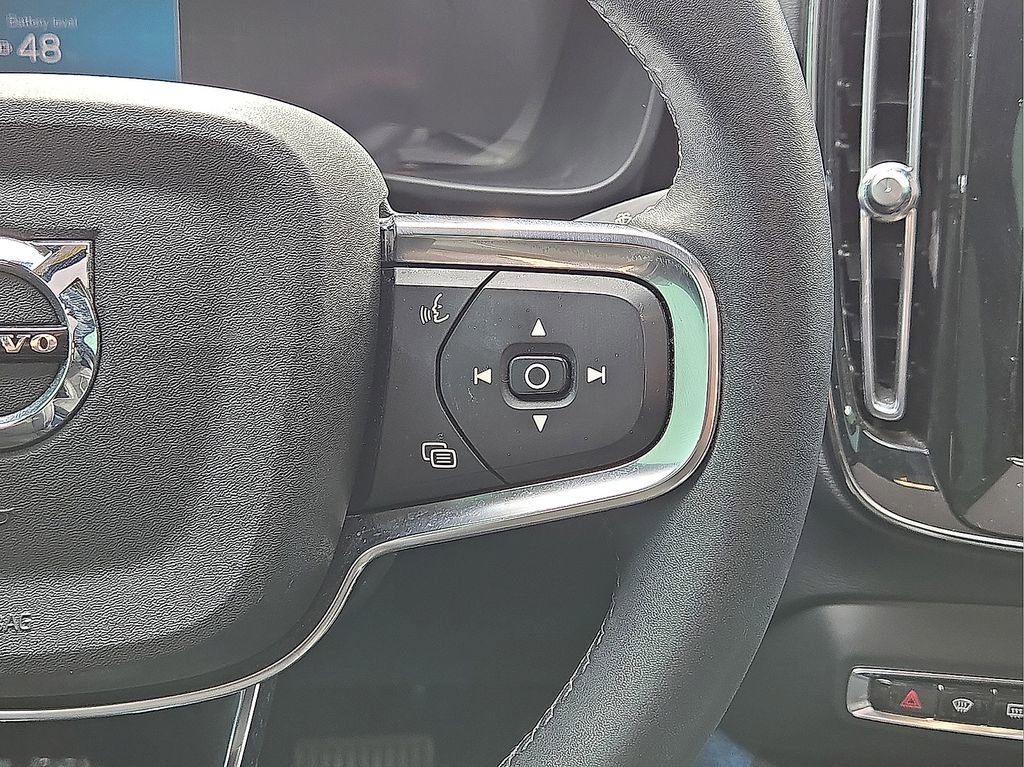 Used 2023 Volvo C40 P8 Recharge Ultimate image 21