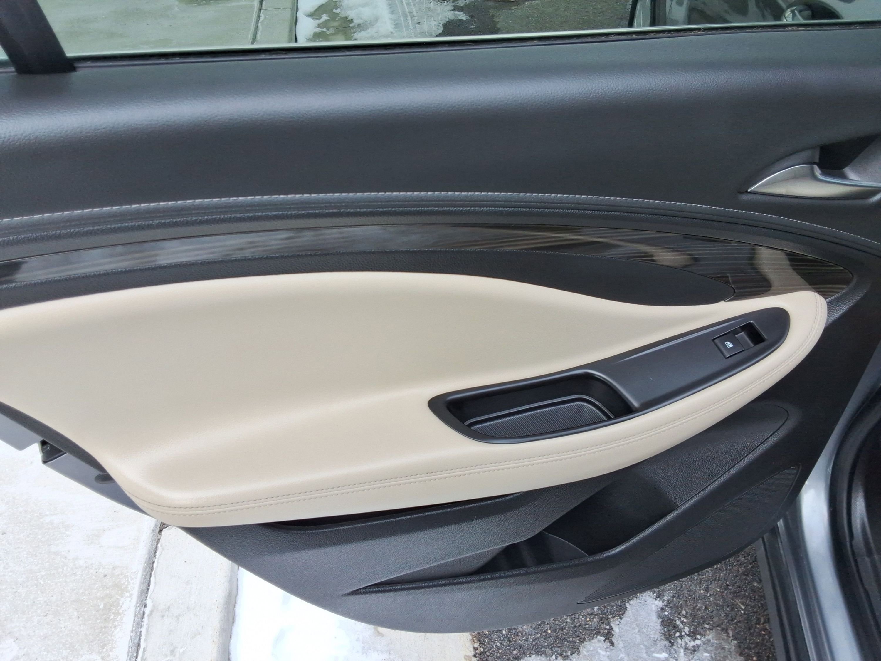 Used 2019 Buick Envision Preferred image 22