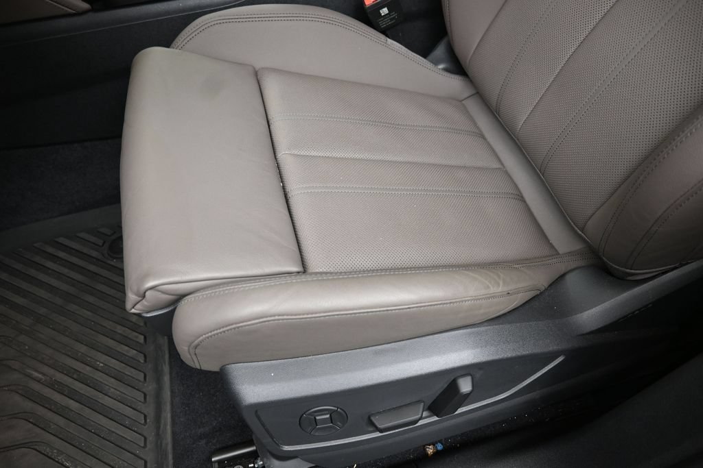 Used 2025 Audi Q5 Premium Plus w/ Premium Plus AWD/4WD image 22