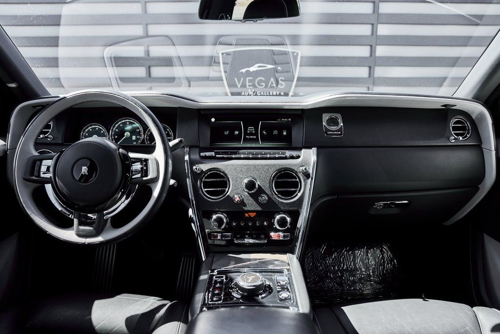 Used 2023 Rolls-Royce Cullinan image 55
