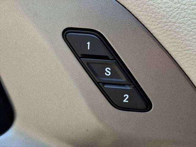 Certified 2022 Chrysler Pacifica Touring-L FWD image 26