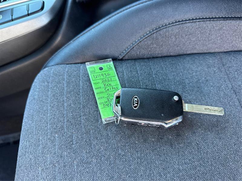 Used 2021 Kia Seltos S AWD/4WD image 27