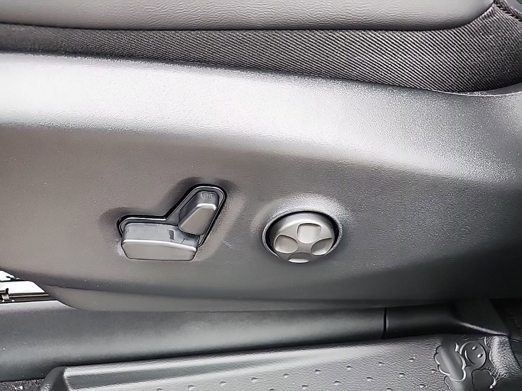 New 2026 Chrysler Pacifica Select image 21