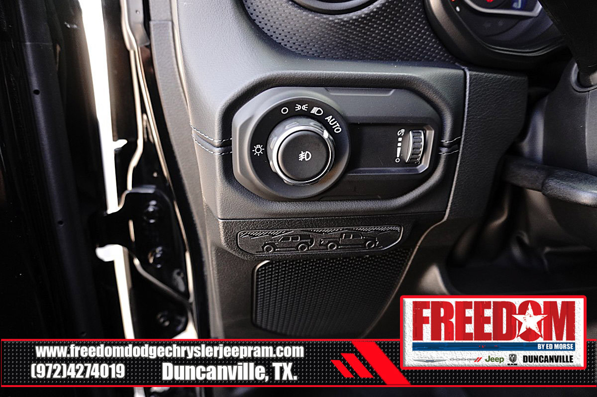 Certified 2026 Jeep Wrangler Unlimited Rubicon AWD/4WD image 28