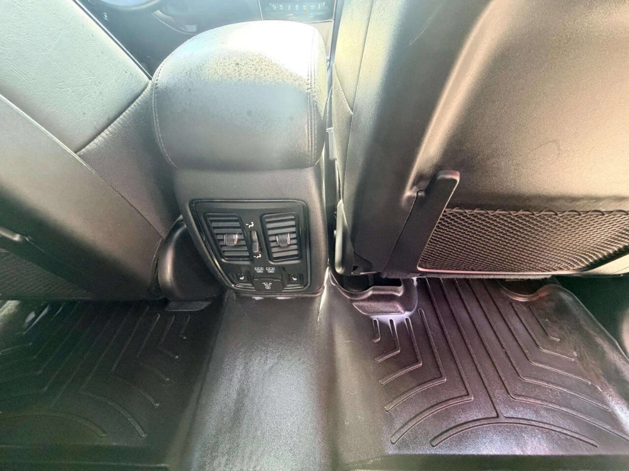 Used 2020 Jeep Grand Cherokee High Altitude AWD/4WD image 30