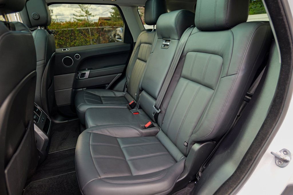 Used 2022 Land Rover Range Rover Sport SE image 27