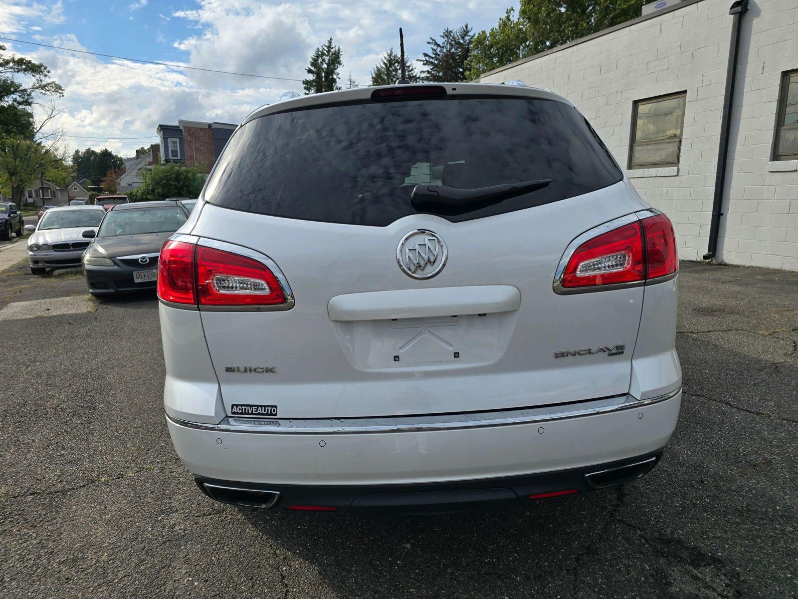 Used 2017 Buick Enclave Premium w/ Experience Buick Package AWD/4WD image 7