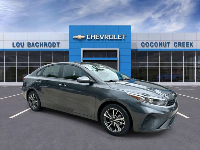 Used 2024 Kia Forte LXS FWD image 2