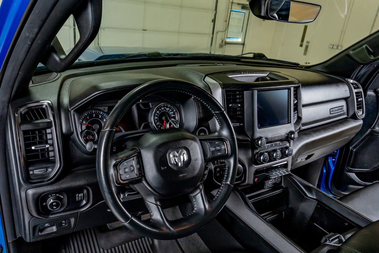 Used 2023 RAM 1500 Lone Star AWD/4WD image 17