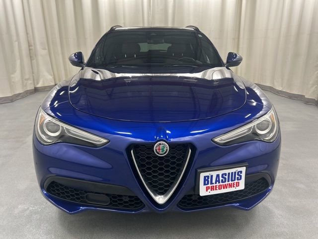 Used 2023 Alfa Romeo Stelvio Ti w/ Active Assist Plus Package image 8