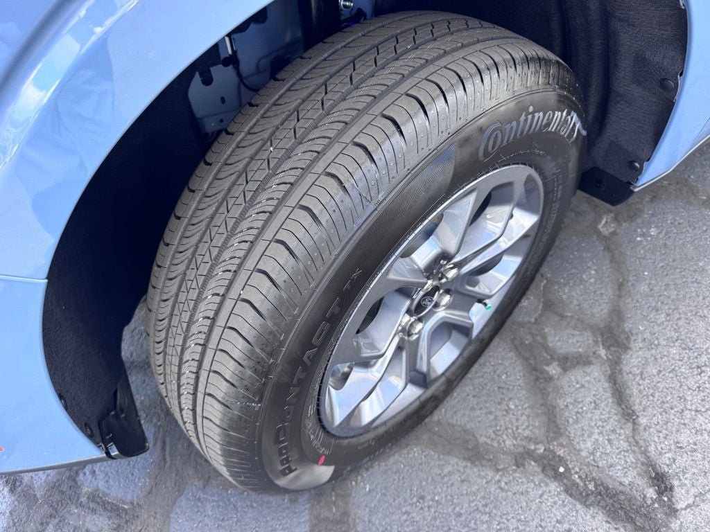 New 2026 Ford Maverick XLT w/ XLT Luxury Package FWD image 14