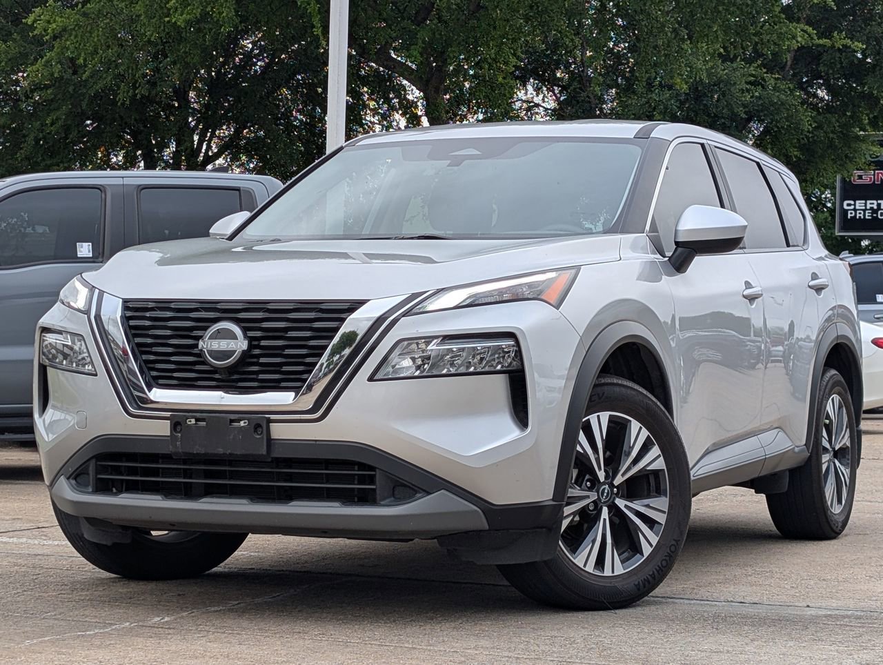 Used 2023 Nissan Rogue SV