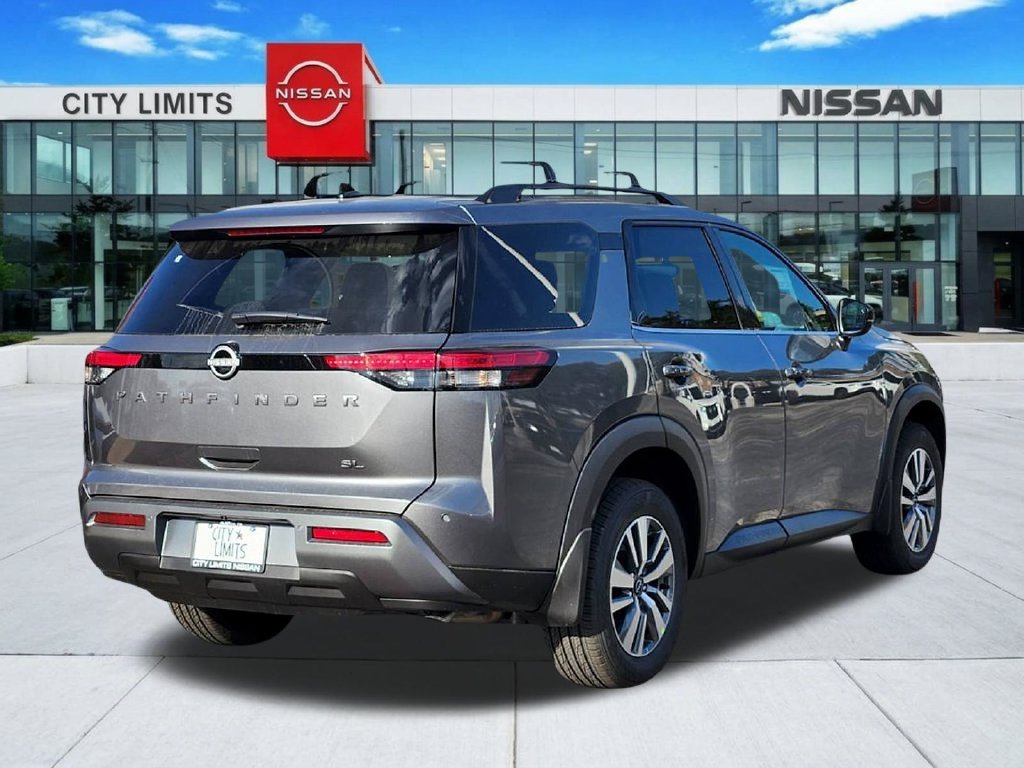 New 2026 Nissan Pathfinder SL FWD image 4