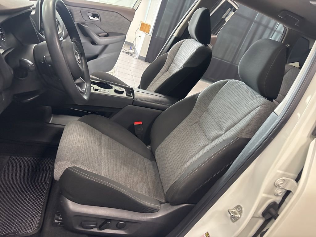 Used 2023 Nissan Rogue SV AWD/4WD image 22