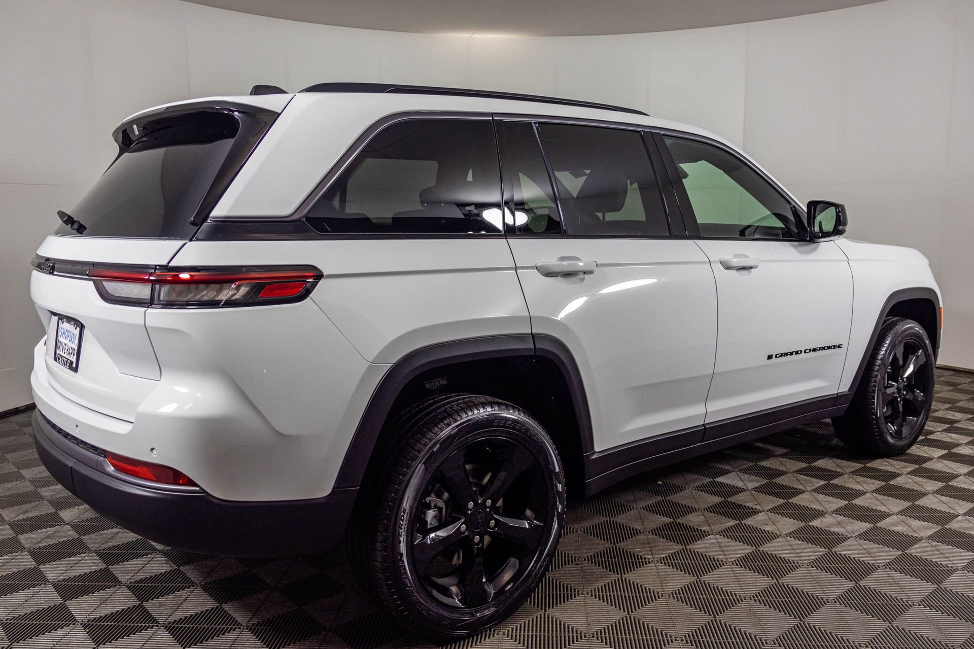 New 2026 Jeep Grand Cherokee Limited image 15