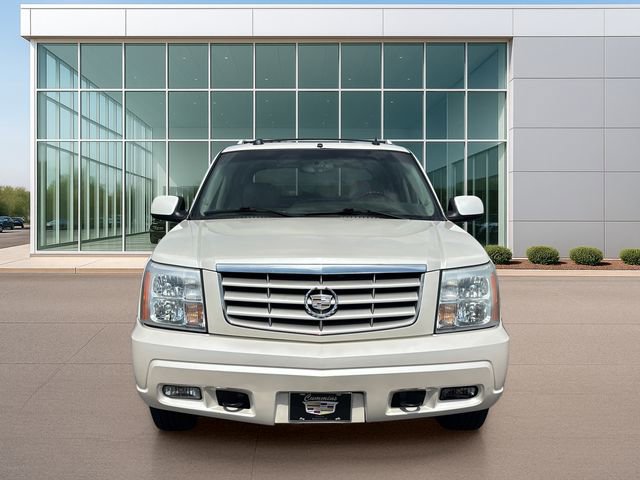Used 2005 Cadillac Escalade EXT image 2